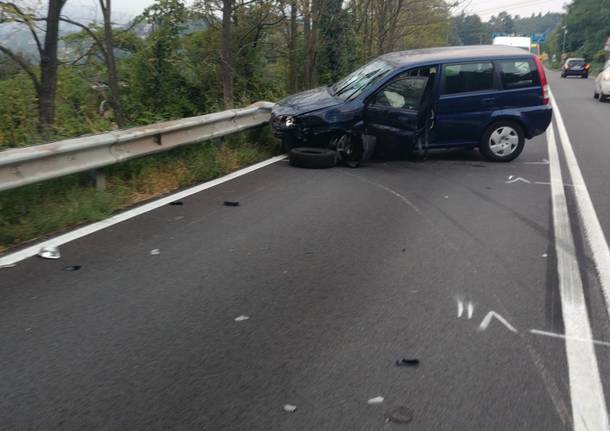 Incidente raccordo autostradale varese - foto di oscar ferrera