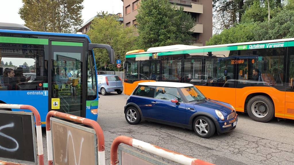 Incidente raccordo autostradale varese - foto di oscar ferrera