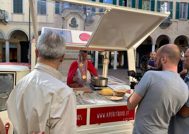 Linea verde Life e i bruscitt in piazza Podestà