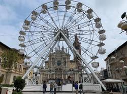 ruota panoramica busto arsizio piazza san giovanni