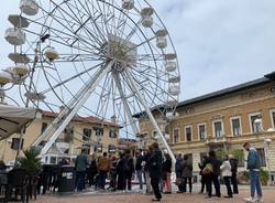 ruota panoramica busto arsizio piazza san giovanni