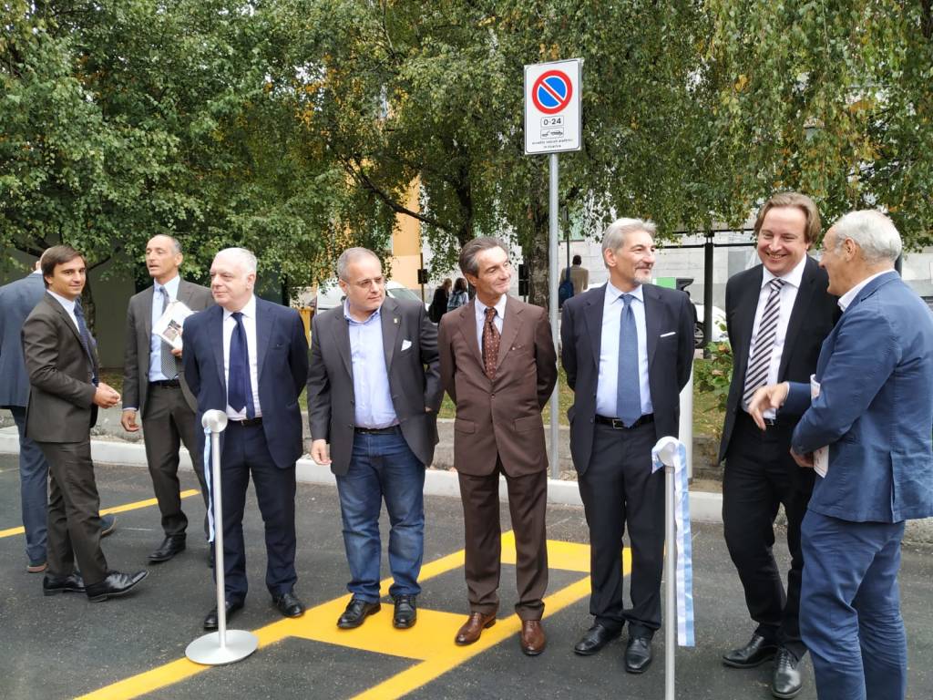 Saronno, inaugurazione delle colonnine per la ricarica elettrica