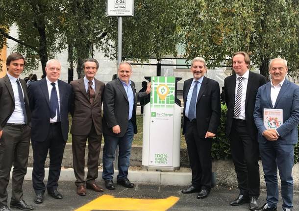 Saronno, inaugurazione delle colonnine per la ricarica elettrica