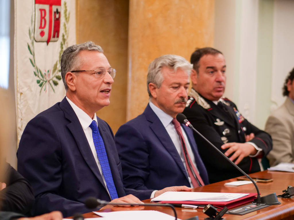 varese controllo del vicinato