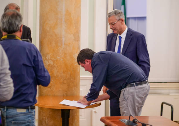 varese controllo del vicinato