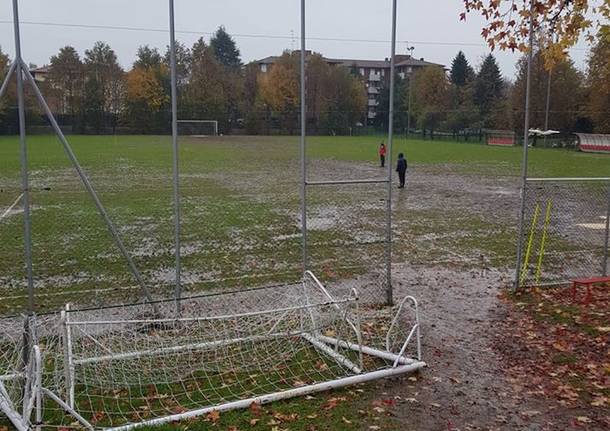 campo bustecche pioggia fango calcio