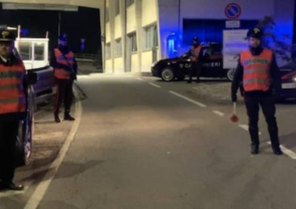 carabinieri posto di blocco