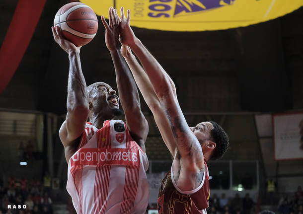 Openjobmetis Varese - Umana Venezia 93-91 d1ts