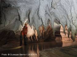 Nelle \"grotte del sale\" in Iran con gli speleologi varesini