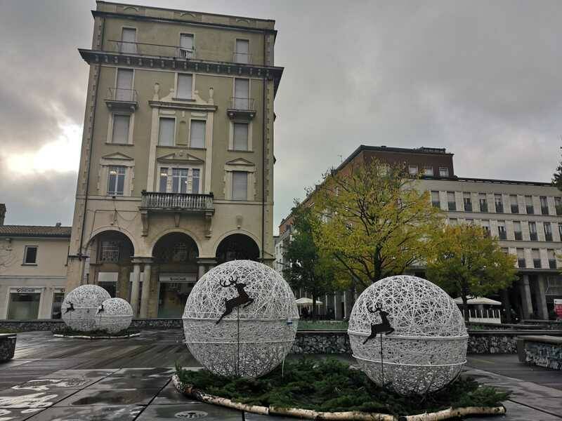 decorazioni di natale legnano 2019 piazza san magno  2 