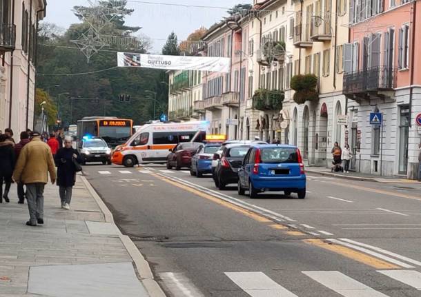 Investito sulle strisce in via Sacco