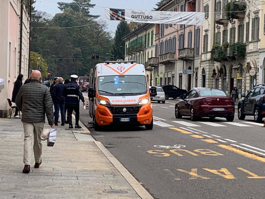 Investito sulle strisce in via Sacco