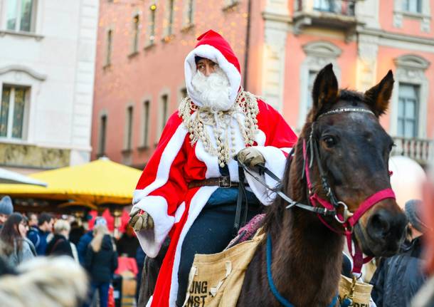 Lugano Natale.Lugano Si Veste Di Luci E Colori Tutti Gli Eventi Di Natale