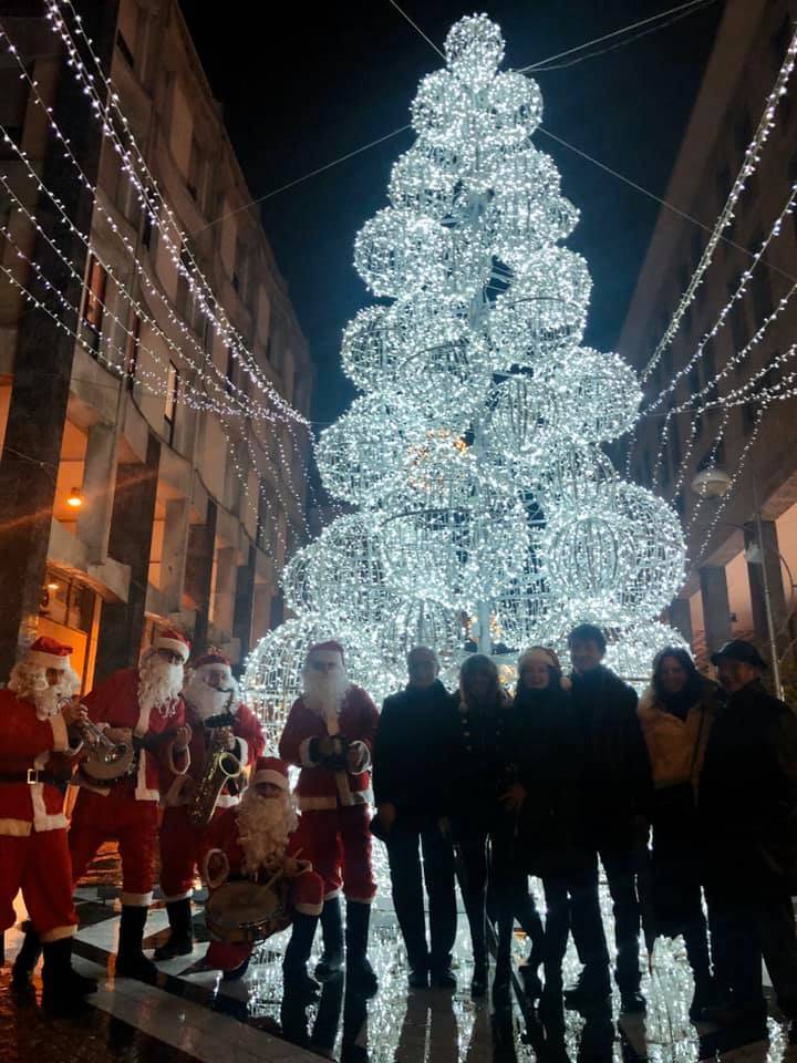 Albero Di Natale Sia.Sia Accende Il Natale A Busto Arsizio Varesenews Foto