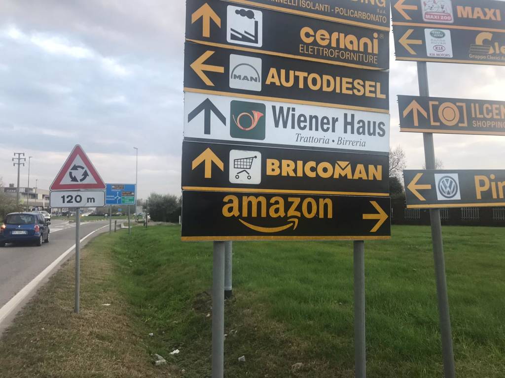 Origgio, in arrivo un parcheggio per i corrieri Amazon