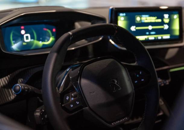 Nuova Peugeot 208, the power of choice