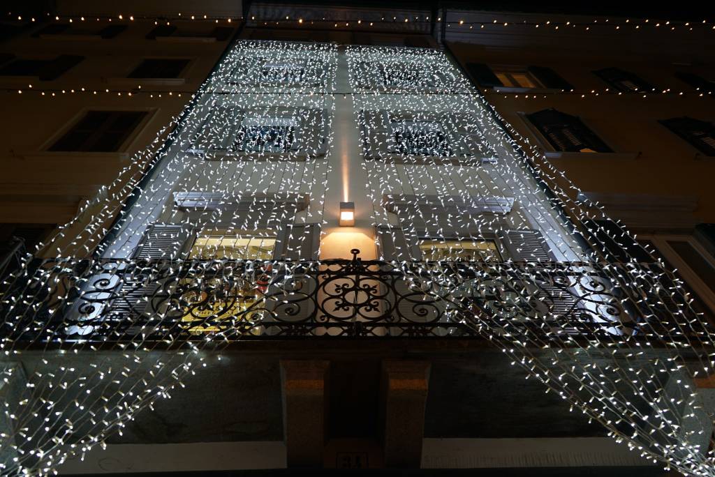 Si accende il Natale di Varese