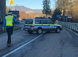 Cantello, frana e strada chiusa verso il Canton Ticino