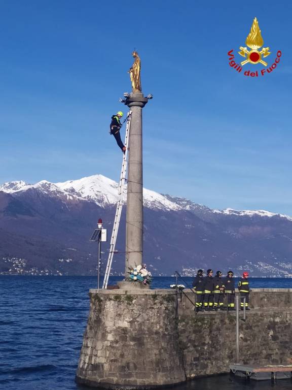 Immacolata, una corona per la Madonna del porto