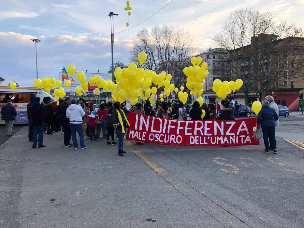 La Varese antrazzista sfila in centro