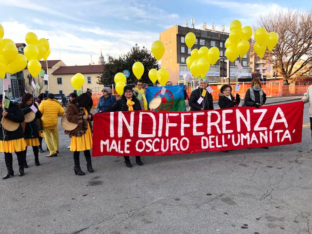 La Varese antrazzista sfila in centro