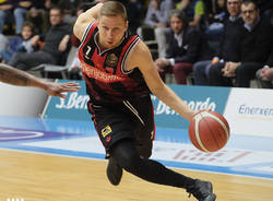 Acqua S. Bernardo Cantù - Openjobmetis Varese 74-67