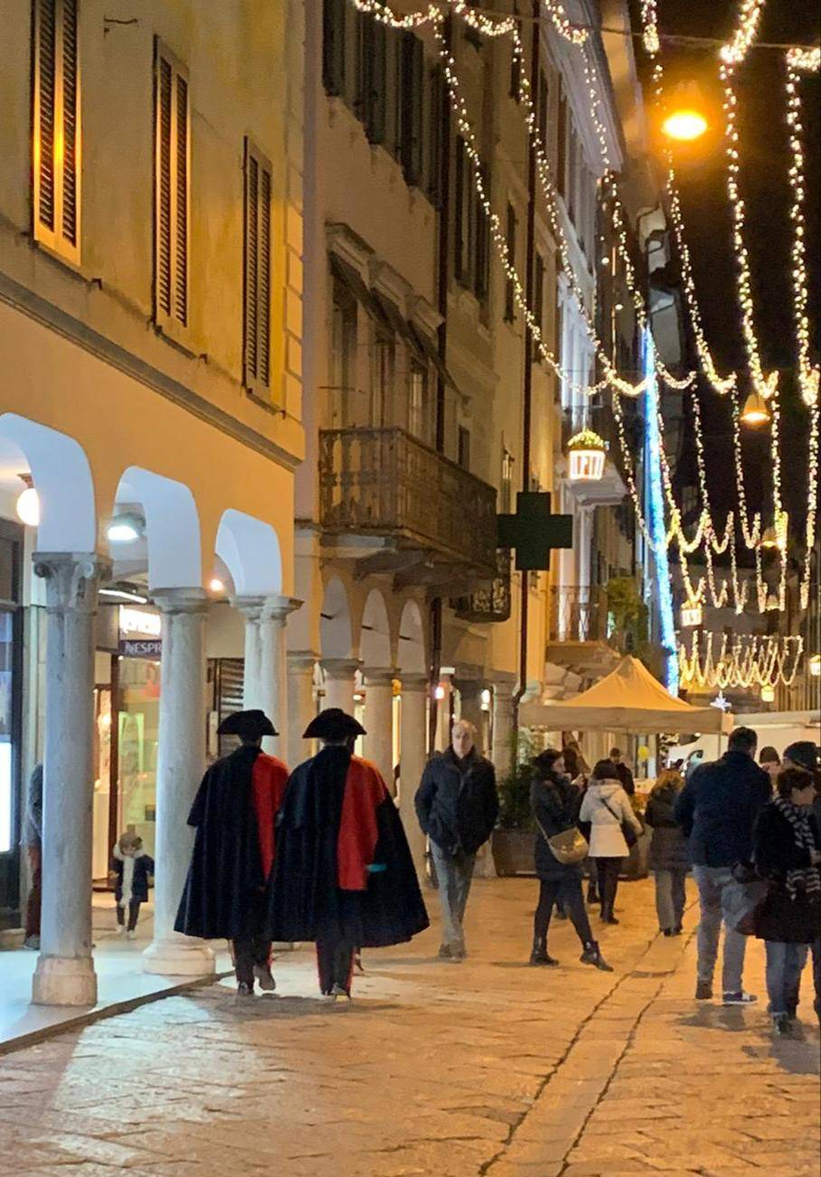 Carabinieri in alta uniforme al sacro Monte