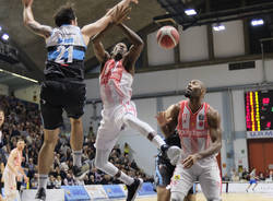 Vanoli Cremona - Openjobmetis Varese 92-73