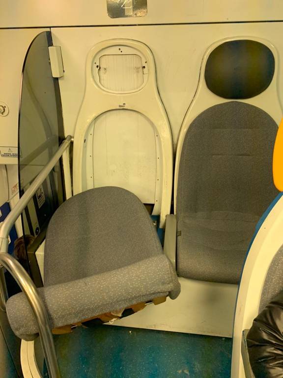 Degrado vandalismo Trenord