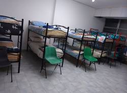 dormitorio senza tetto varese