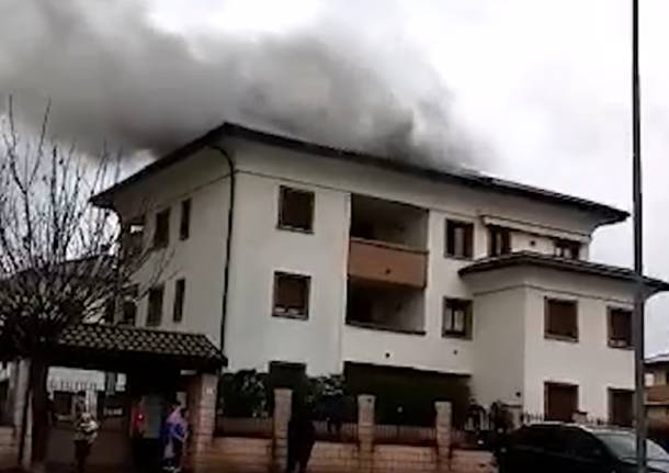 incendio casa gorla