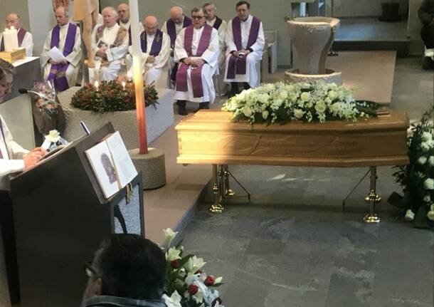 Funerali di don Luigi Poretti