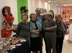 In via Romagnosi il mercatino dei centri anziani