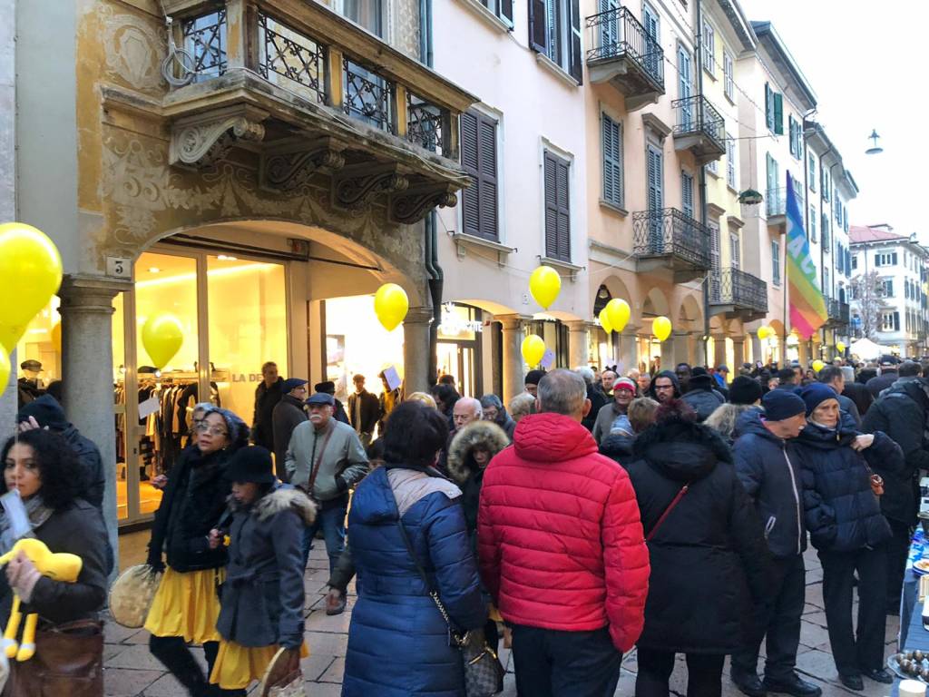 La Varese antrazzista sfila in centro