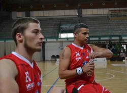 liam baskett flavio cardoso handicap sport basket in carrozzina