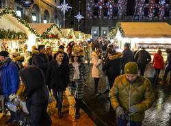 Natale a Varese, in moltissimi in centro 