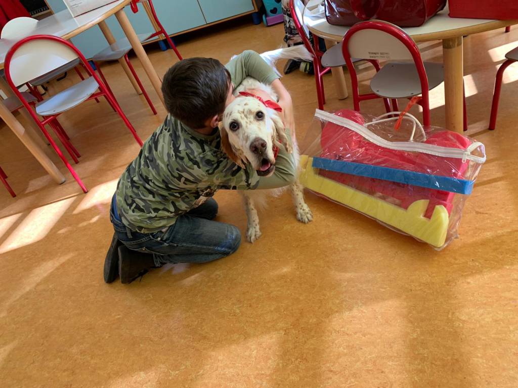Pet therapy nel reparto di Pediatria dell’ospedale di Garbagnate