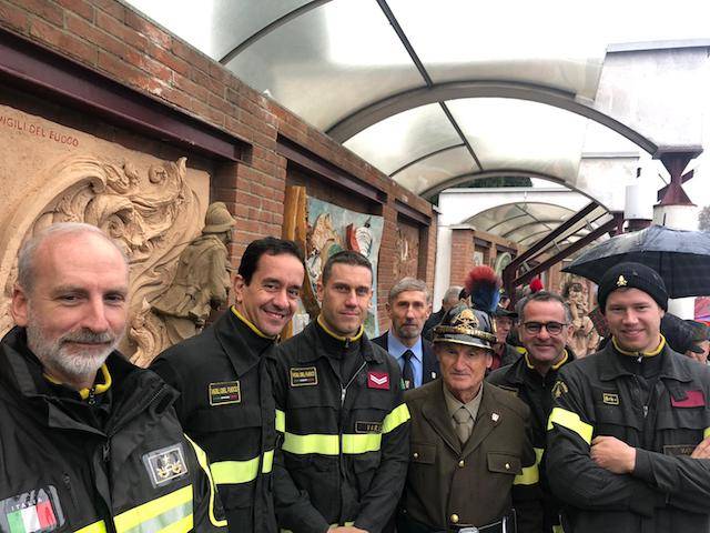 Restaurato il bassorilievo dei Vigili del fuoco