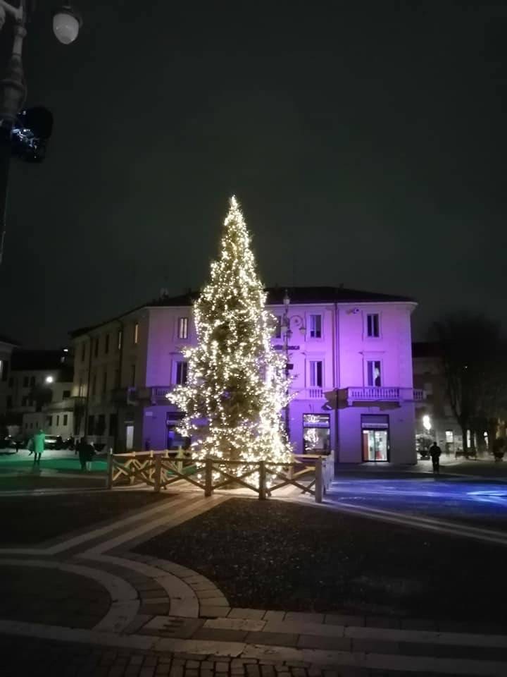 Saronno by night