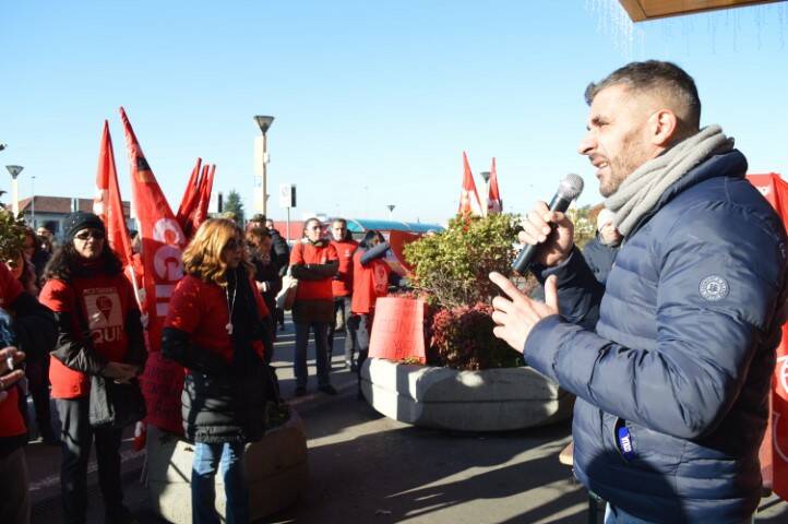 sciopero auchan nerviano  8 