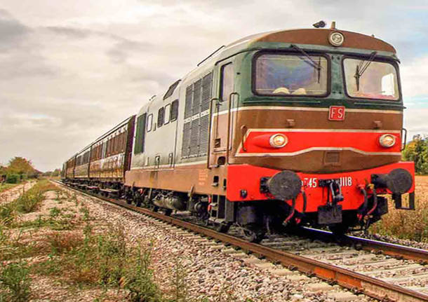 treno storico Locomotore D.445.1108