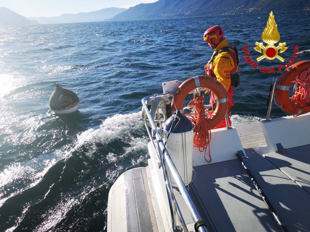 vigili del fuoco acqua lago maggiore