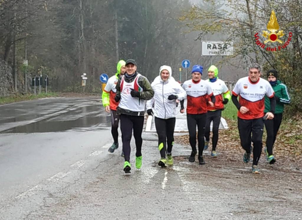 Vigili del fuoco di corsa da Luino a Saronno