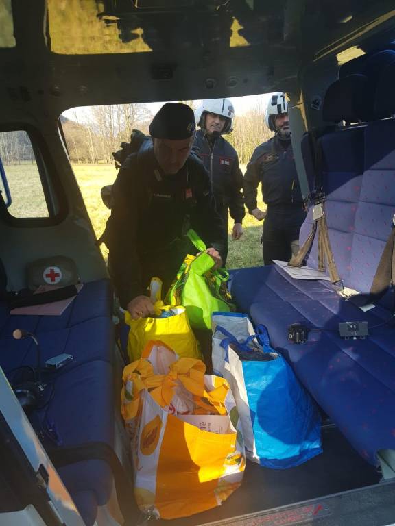 Vivieri a Monteviasco con l'elicottero