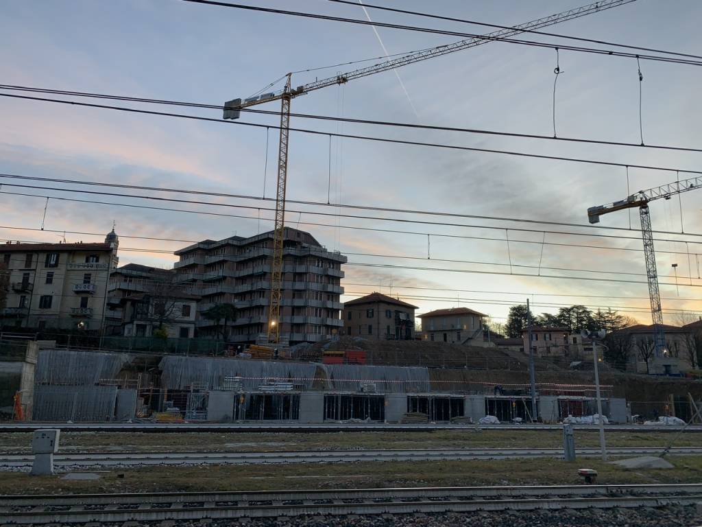 Cantieri parcheggio del ponte: ora si vedono le basi