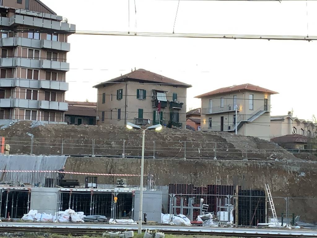 Cantieri parcheggio del ponte: ora si vedono le basi