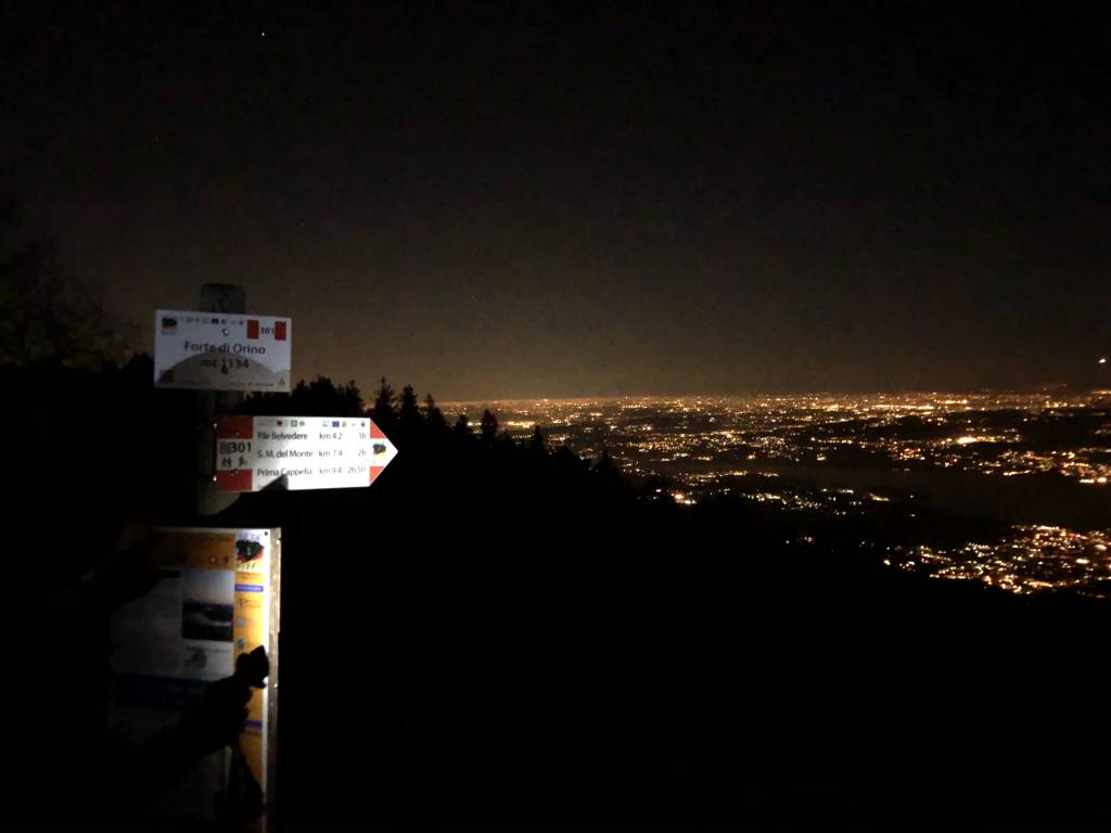 La camminata al chiaro di luna nei boschi del Campo dei Fiori