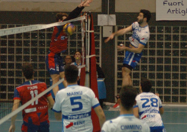 Volley Serie C Maschile - Pro Patria Busto mantiene l\'imbattibilità: 10 gare 10 vittorie!