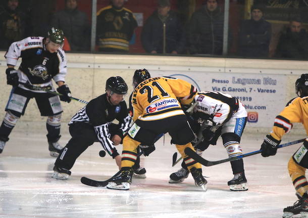 Hockey: al Palalbani Mastini e Merano - foto di roberto gernetti