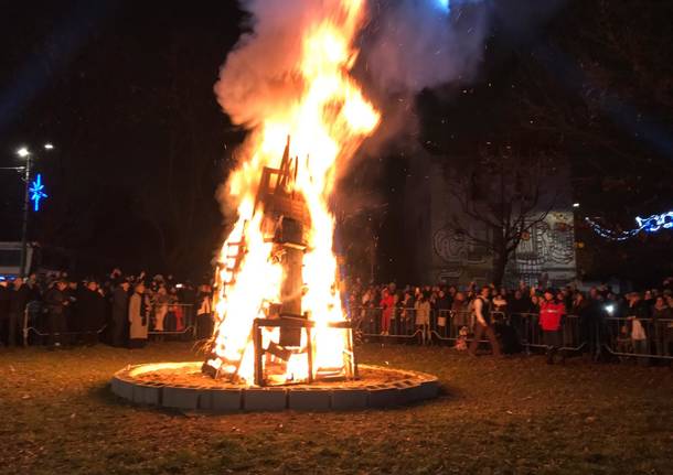 Il Faló di Sant’Antonio a Saronno